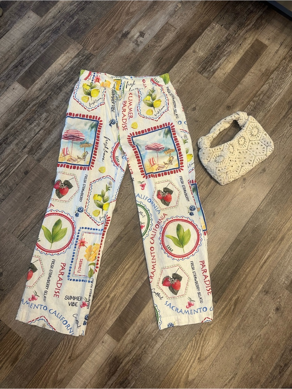 Vacation pants ๐ - Picture 2 of 3